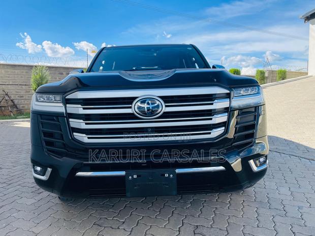 Toyota Land Cruiser 2023 Black