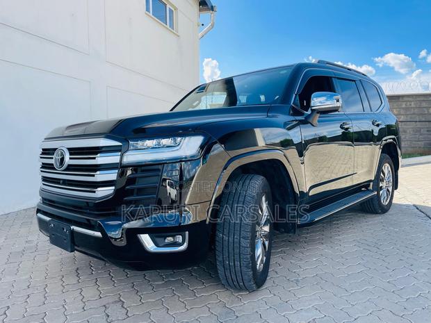 Toyota Land Cruiser 2023 Black