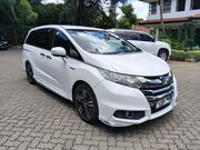 Honda Odyssey 2.0 Hybrid (7 seater) 2017 White for sale