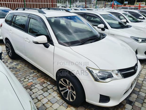 Toyota Corolla Fielder 1.5 Petrol FWD 2015 White
