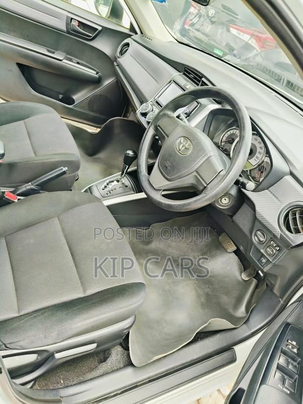Toyota Corolla Fielder 1.5 Petrol FWD 2015 White