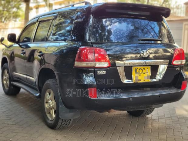 Toyota Land Cruiser 2008 Black
