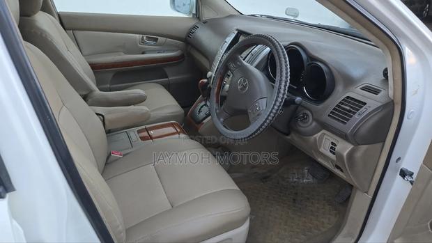 Toyota Harrier 2011 Pearl
