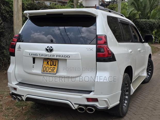 Toyota Land Cruiser Prado 2.7 2019 White