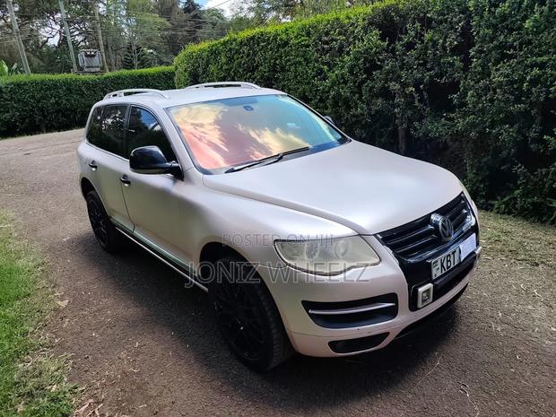 Volkswagen Touareg 3.0 V6 TDi Tiptronic 2009 Pink