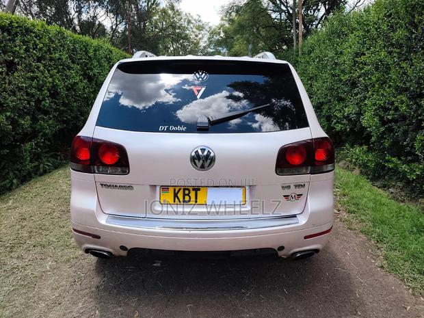 Volkswagen Touareg 3.0 V6 TDi Tiptronic 2009 Pink
