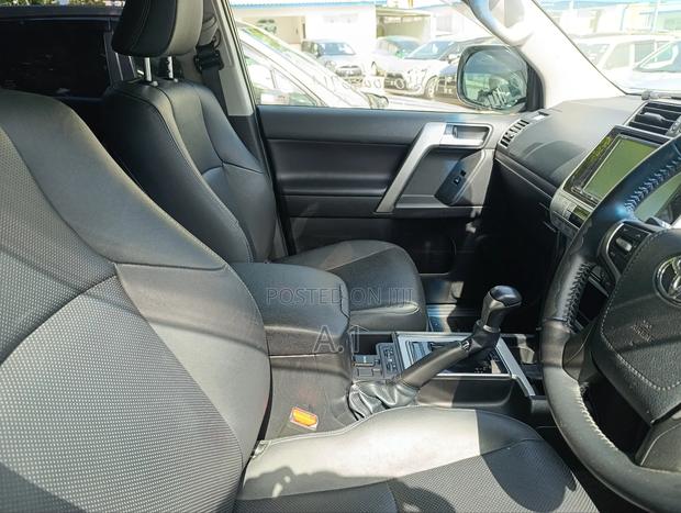 Toyota Land Cruiser Prado 2.8 2019 Pearl