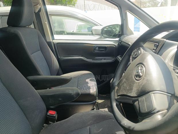 Toyota Voxy 2018 Matt Black