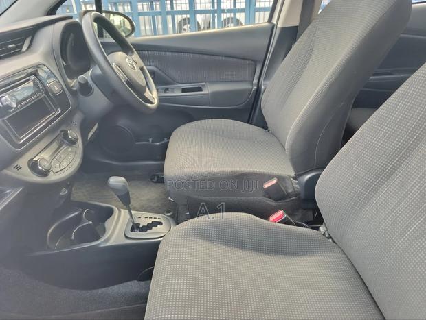 Toyota Vitz 1.3 FWD 5dr 2019 Pearl