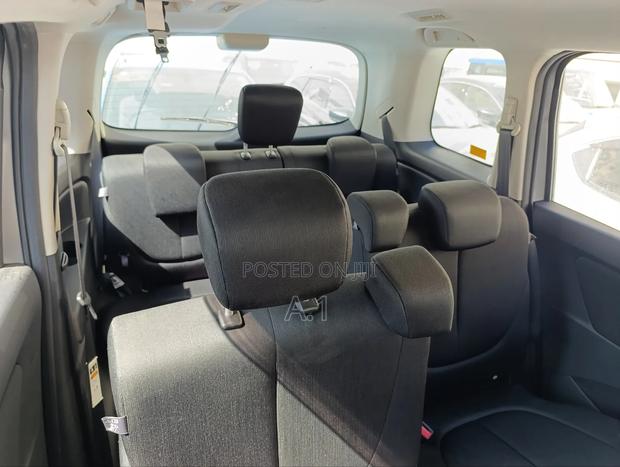 Mazda Biante 2018 Gray