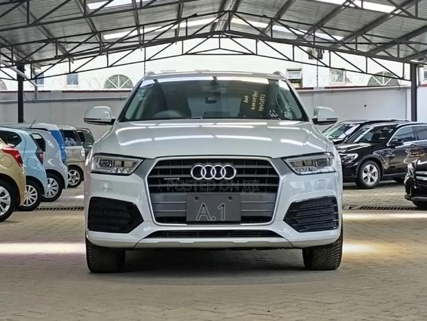 Audi Q3 2.0 TFSI 220hp quattro sport 2018 White