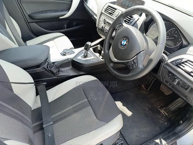 BMW 118i 2019 Silver