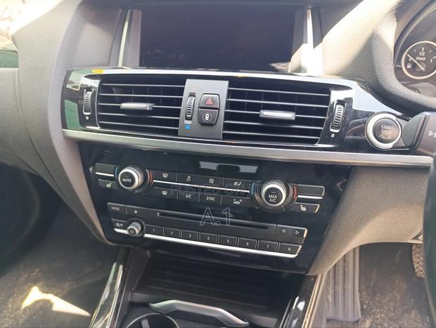BMW X3 xDrive30i AWD 2018 White