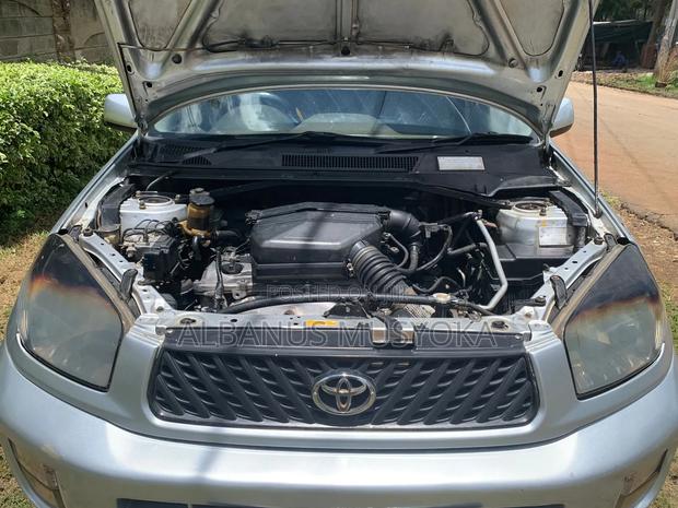 Toyota RAV4 Automatic 2000 Silver