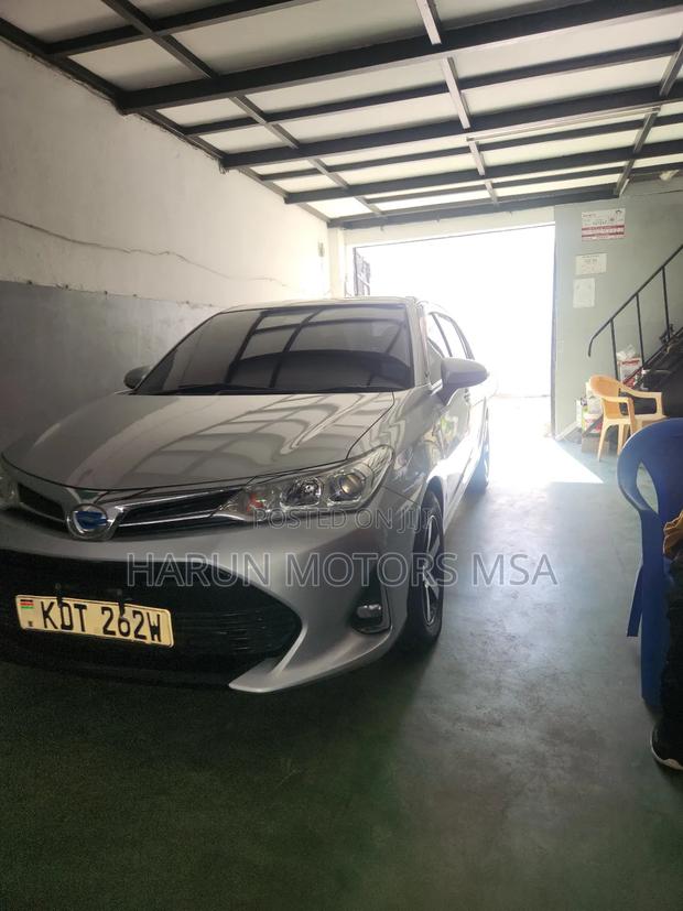 Toyota Axio 2018 Silver