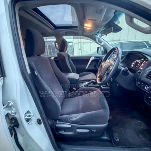 Toyota Land Cruiser Prado 2.7 2020 White