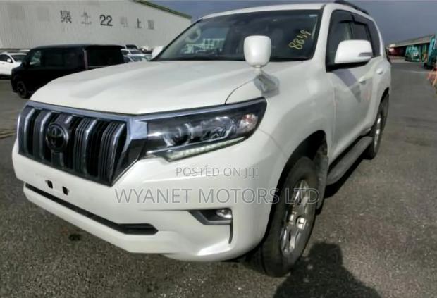 Toyota Land Cruiser Prado 2.7 2019 White