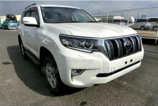 Toyota Land Cruiser Prado 2.7 2019 White