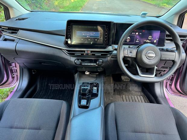 Nissan Note 1.2 Hybrid 2021 Pink