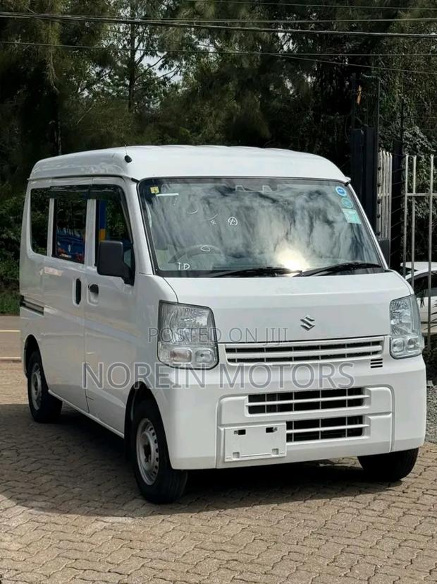 Suzuki Every Wagon 2019 White