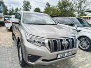Toyota Land Cruiser Prado 2.8 2019 Gray for sale