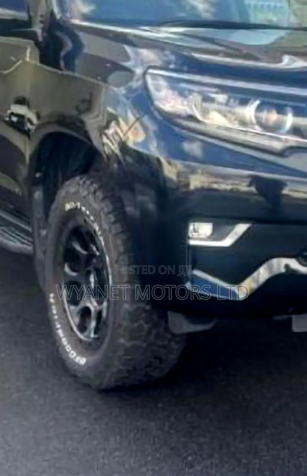 Toyota Land Cruiser Prado 2.7 2019 Black