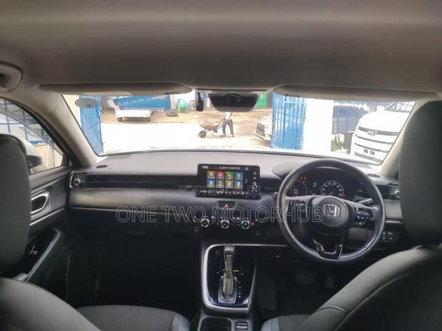 Honda Vezel 2021 White
