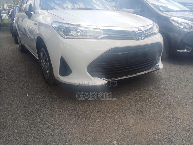 Toyota Corolla Fielder 1.5 Hybrid FWD 2019 Off white