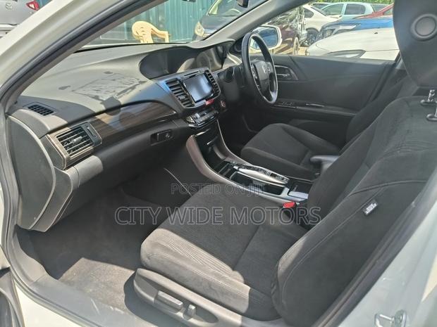 Honda Insight 2019 White