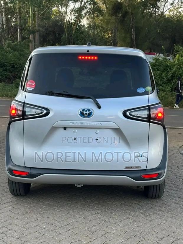 Toyota Sienta 2020 Pearl