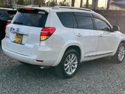 Toyota Vanguard 2012 White for sale