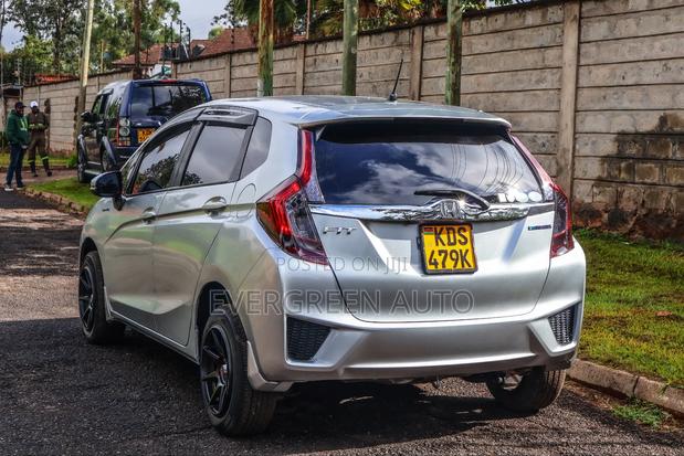 Honda Fit 2017 Silver