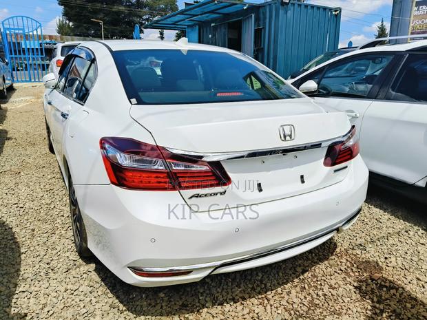 Honda Accord Sport SE 4dr Sedan FWD (2.4L 4cyl 2A) 2017 White