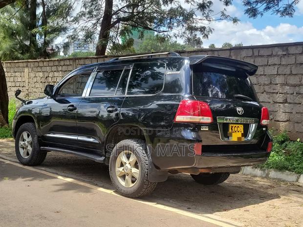Toyota Land Cruiser 2008