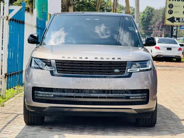 Land Rover Range Rover Vogue 2023 Brown