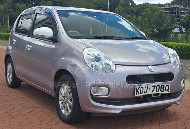 Toyota Passo 2015 Pink