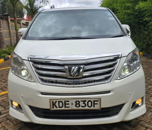 Toyota Alphard 2014 White