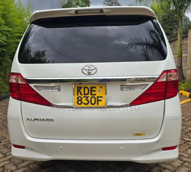 Toyota Alphard 2014 White