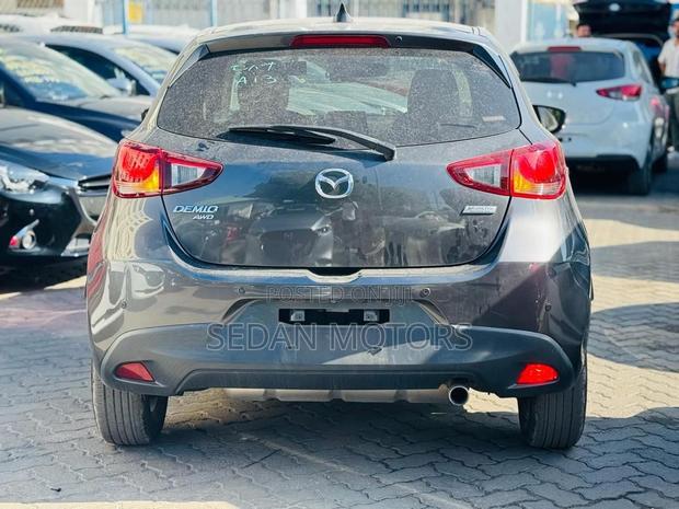 Mazda Demio 2019 Gray