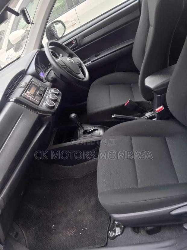 Toyota Axio 2019 Silver