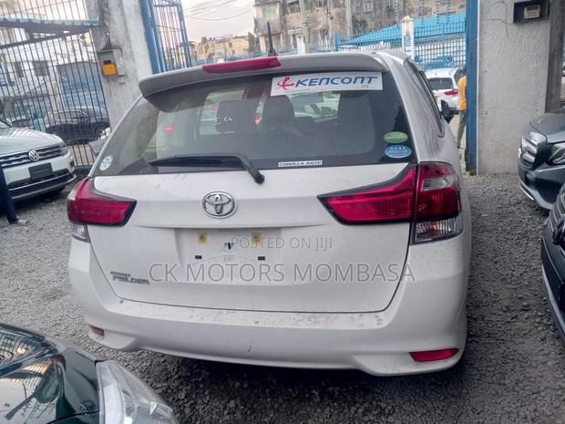 Toyota Corolla Fielder 2019 White