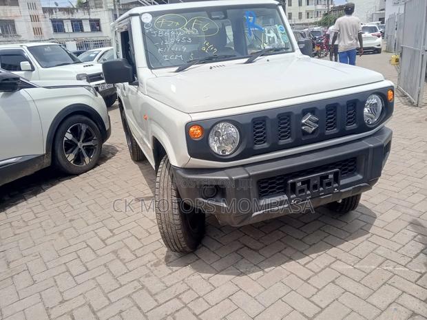 Suzuki Jimny 2019 White