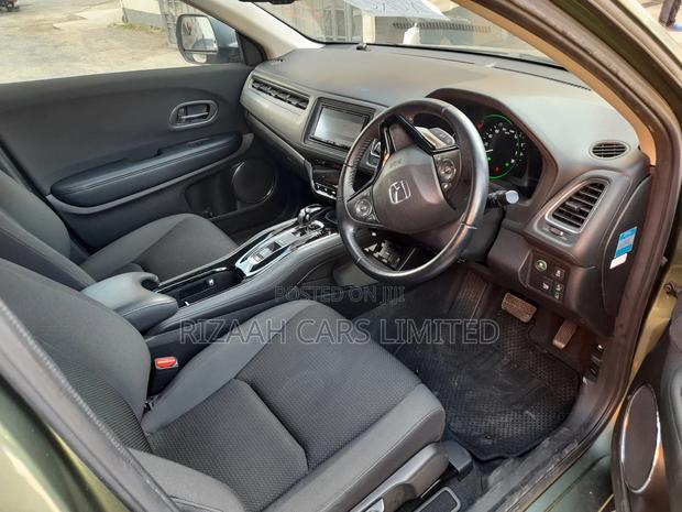 Honda Vezel 1.5 Hybrid 2WD 2020 Green