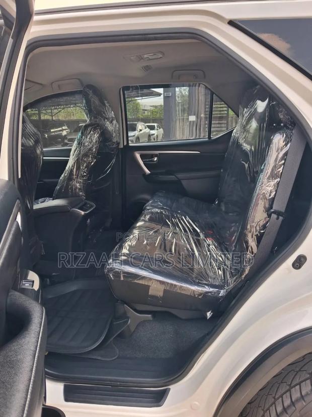 Toyota Fortuner 2.8 D AWD 2021 White