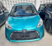 Toyota Sienta 2018 Green for sale