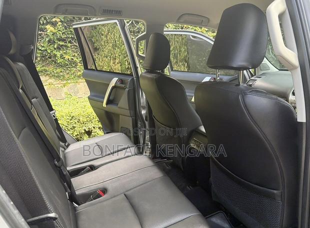 Toyota Land Cruiser Prado 3.0 190hp 2018 Silver