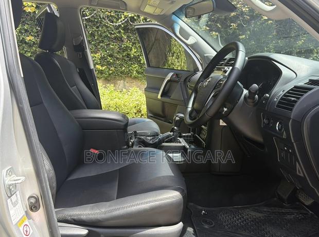 Toyota Land Cruiser Prado 3.0 190hp 2018 Silver