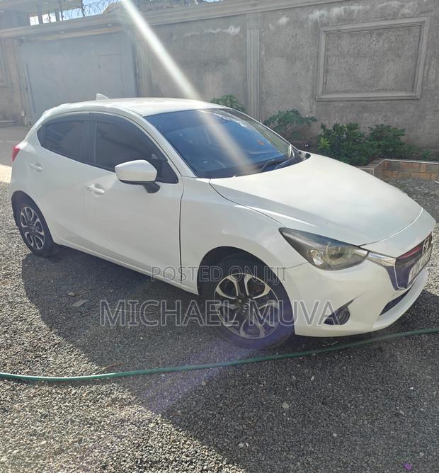Mazda Demio 2016 White