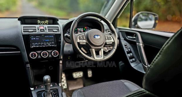 Subaru Forester 2017 Pearl