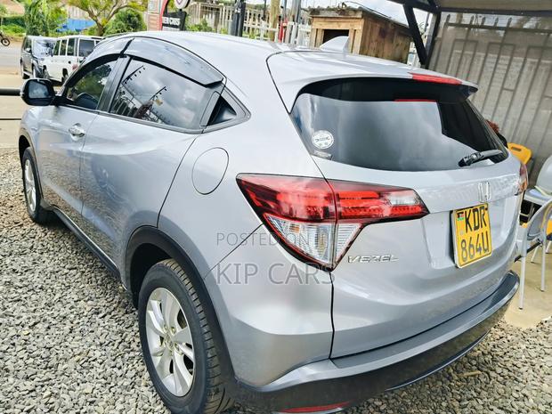 Honda Vezel 1.5 Hybrid 2WD 2017 Silver